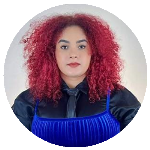 Taina Pereira dos Santos