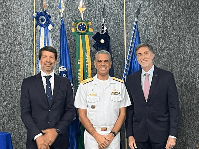 Nova diretoria toma posse no IIDM-BR Nova diretoria toma posse no IIDM-BR