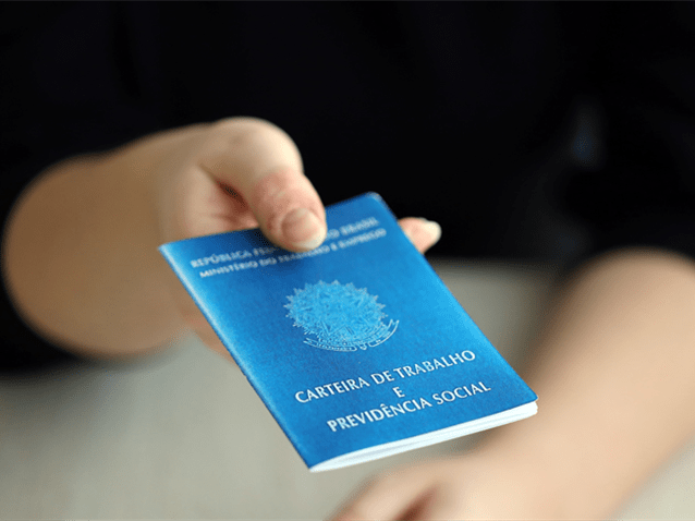 Servidora poderá manter carga horária atual de trabalho até fim de ação Servidora poderá manter carga horária atual de trabalho até fim de ação
