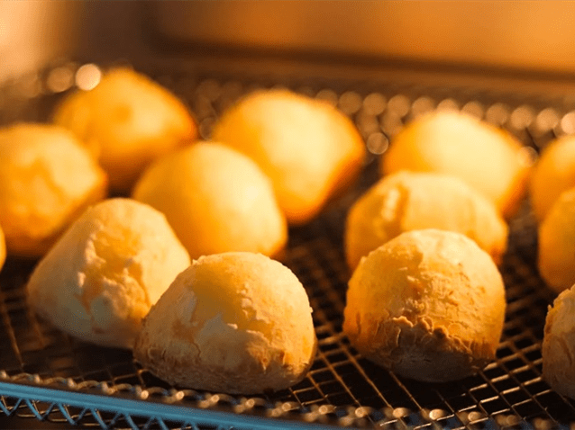 Moraes Jr. representa Casa do Pão de Queijo em sua reestruturação
