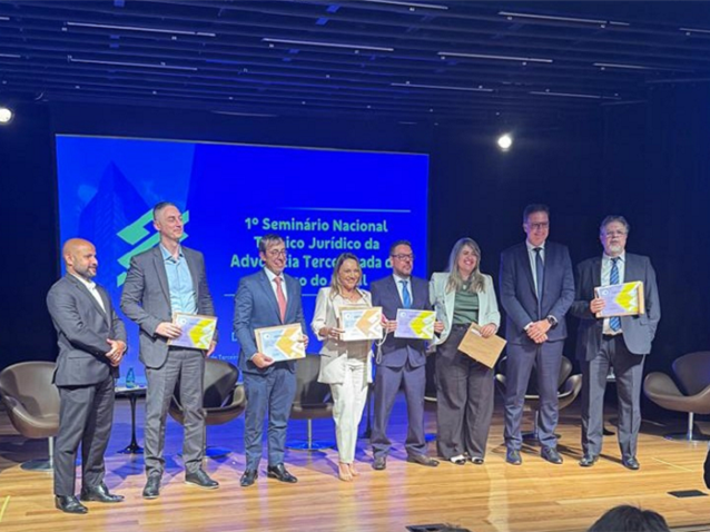 Reis Advogados participa de palestras em seminário do Banco do Brasil Reis Advogados participa de palestras em seminário do Banco do Brasil